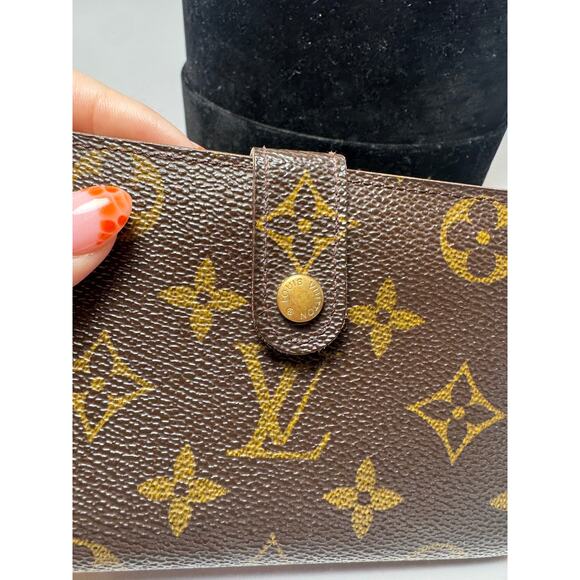 Louis Vuitton French Purse Kiss Lock Monogram Wallet - Picture 6 of 12